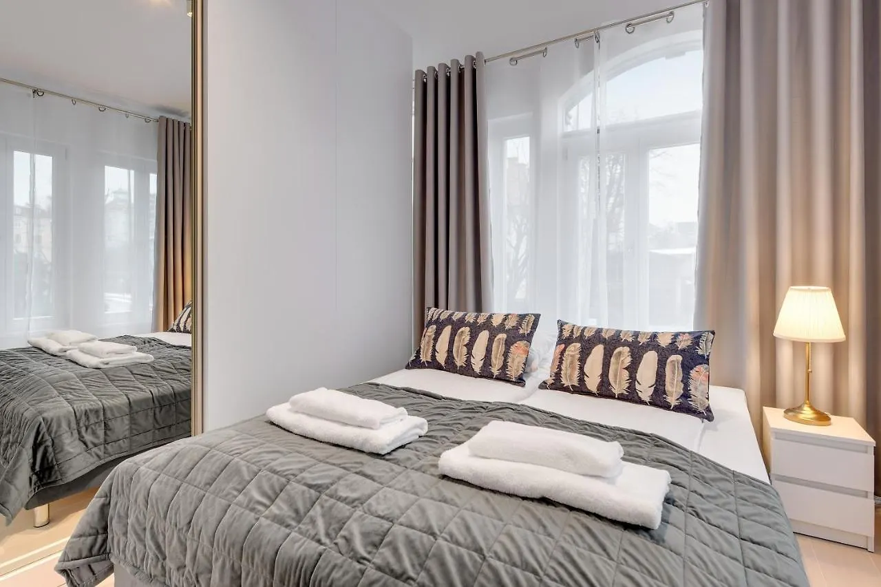 Lion Apartments - Chopina 29 With Parking 5 Min From The Beach And Center Sopot